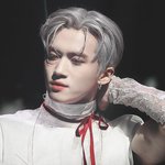 펜타곤 <b>옌안</b> 이사진 쩐다