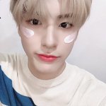 더보이즈 <b>에릭</b> 이 셀카 현재 닮았다