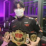 그해우리는 <b>지웅</b>이 있잖아