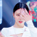 자꾸 <b>몰입</b>하게 되는 신인 비주얼들