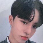 [댓글부탁해] 이 남자들 누군지 아는 사람 제발 알려줘
