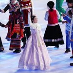 한복 입고 등장한 中 소녀…베이징 올림픽 개막식에 '공분'