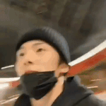 <b>이민혁</b> 어릴 때 쇼트트랙한 남성 한손으로