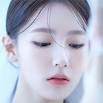 고혹과 <b>고풍</b>을 넘나드는 여돌들