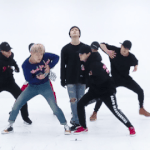 <b>봄날</b> 5주년 D-3