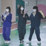 <b>은하</b> 트레이닝복 뭔지 아는사람