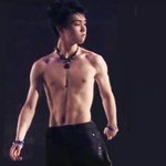 [댓글부탁해] <b>하뉴</b> 몸매 뭐임…?