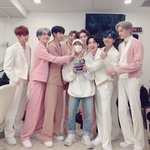 [펜타곤] 오늘 가기전에 투표하자