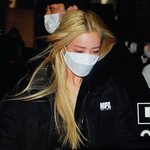 <b>윤보미</b> 퇴근길 사진 미쳤네?