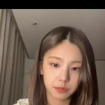 [이것좀봐줘] 이 <b>머리</b> 먼 <b>색</b>이야?