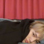 [댓글부탁해] 고닥교가서 아이돌빠는거 티<b>내면</b> 별로니