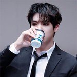 겉모습만 보면 꽤 과묵한 스타일?!