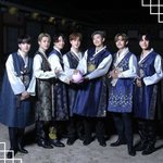 편안하게 한복 입은 아이돌 그룹들.jpg