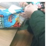 콘푸로스트 크기부터 다른거같은데