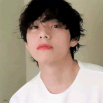 뷔 <b>쌩얼</b>