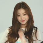 장원영 <b>이때</b> 조카 이쁘다