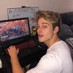 [댓글부탁해] 너네 <b>AI</b>랑 연애할 수 있음?