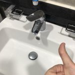 [드루와] 얘들아 나 어제 <b>세면대</b> 무너진 앤데