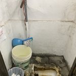 <b>열악</b>한 편의점 화장실 나도 도전한다 (개역겨우니까 뭐먹고있으면 ㄴㄴ)