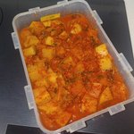 쉰 깍두기로... 요리 가능하다(男) vs. 버려야 한다(女)
