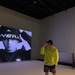 멀리서 봐도 잘생겼다 진짜