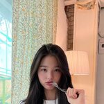 여돌 <b>사복</b>이나 일상 이런거 보면 왜케 대리만족될까