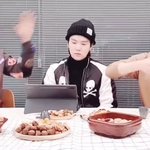 방탄 진 키 179cm에 몸무게 61kg이래