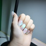 나 네일팁 어카냐 하...