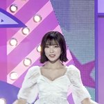 [댓글부탁해] 옴걸 아린 똑바로 서있는 짤 좀 주라ㅠ