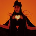 아이유 <b>컴컴</b>백백