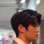 옆모습이 아쉬운 아이돌