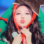 <b>말랑</b>해서 더 어려 보이는 여돌들