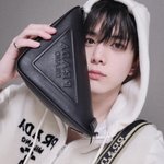 [더보이즈] 영훈이 <b>프라다</b> 협찬 사진