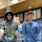 [NCT칠프] <b>모자</b>에 이어 신발까지 커플템...