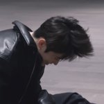 재현 머리숱 진짜 감당하기 힘들어 보인다