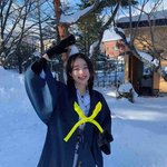 <b>유인</b>짱 어케 그렇게 활짝 웃는데