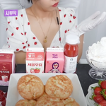 [모두드루와] 딸기철이 되니까 생각난 논란의 여돌 딸기 먹방