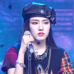 깐자윤 <b>존버</b>한 사람