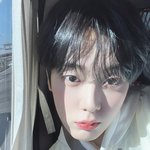 <b>산하</b> 이거 카메라 뭘까