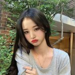 장원영 <b>카리나</b> <b>팬들</b> 사진 주워가