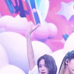 누가 밑에 <b>직캠</b>보래서 봤는데 원지민