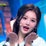 오늘 <b>설윤</b> ㅈㄴ예쁘다