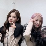 오늘자 설윤 지니 <b>투샷</b>