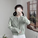 이 가디건 넘 <b>기엽</b>지 않냐