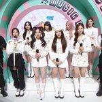 김민주,<b>설윤</b> 누가 더 예뻐?