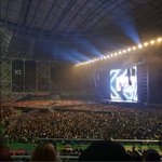 [트레저] 코로나 좀 <b>잔잔</b>해지면 다음엔 여기서 콘서트 했으면 좋겠다...