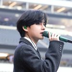 방탄 <b>뷔</b>는 이래도 되는거냐...
