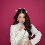 너흰 장원영 <b>설윤</b> 둘중 누가 더 예쁨??