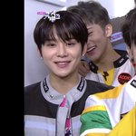 [NCT칠프] <b>펀치</b>정우 넘 이쁜데 움짤 줄서람,,