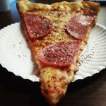 휴일이면 더 생각나는 <b>따끈</b>한 피자